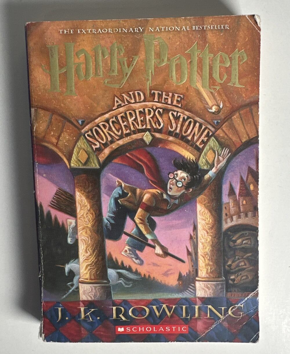 Harry Potter and the Sorcerer's Stone by J. K. Rowling (1999, Mass Market)
